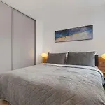 Be A Neighbour To The President Appartement *