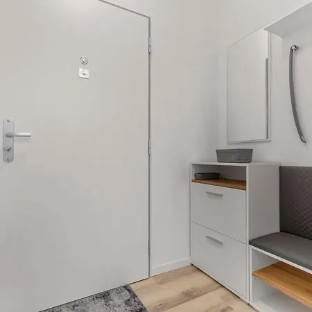 Be A Neighbour To The President Pressburg